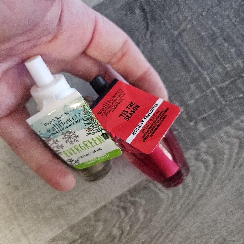 Bath And Body Plug In Bundle - Picture 4 of 4